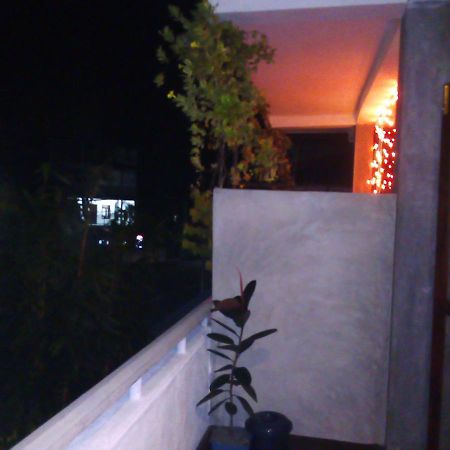Villa Maleena ฮิกคาดูวา ภายนอก รูปภาพ